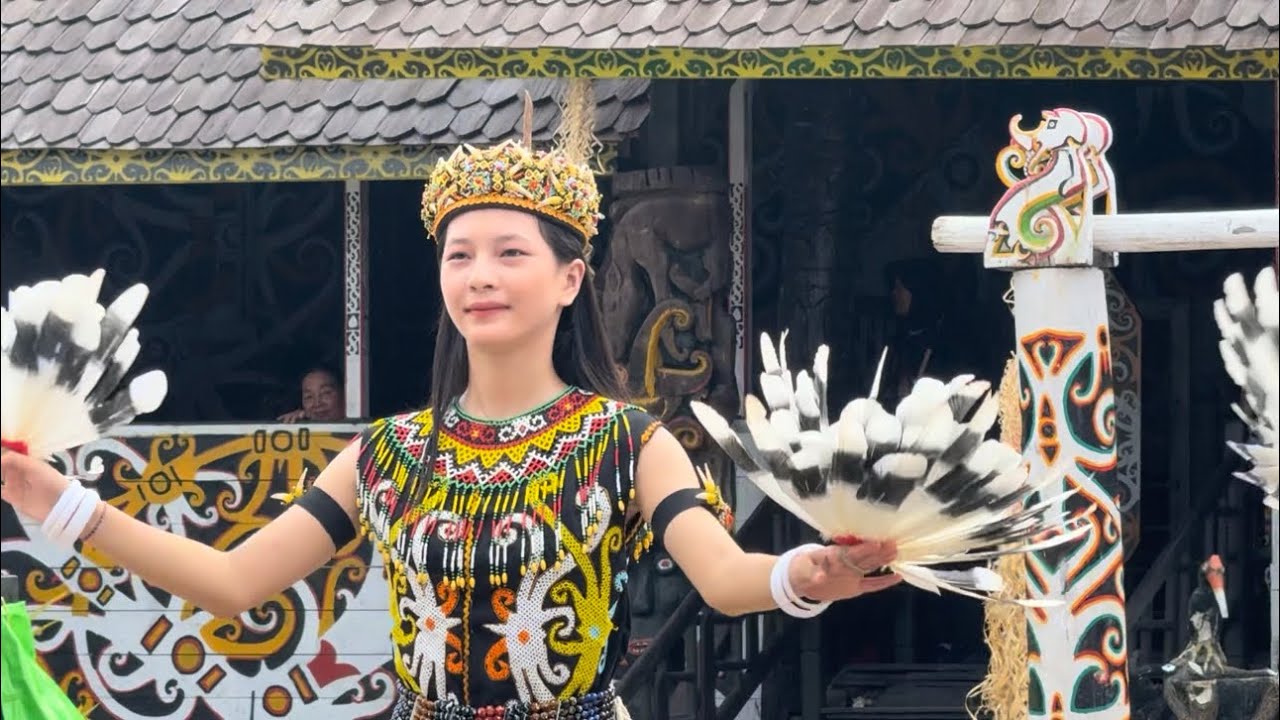 Suku Dayak