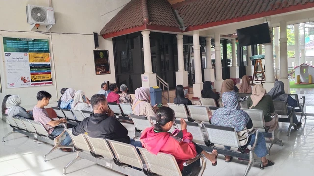 Masih 16 Tahun, Pasangan Remaja di Pati Nikah Lalu Cerai dalam Hitungan Bulan