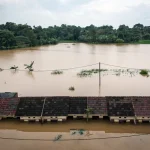 Hujan Tiga Hari, Taman Cikande Dikepung Banjir Hingga 2 Meter
