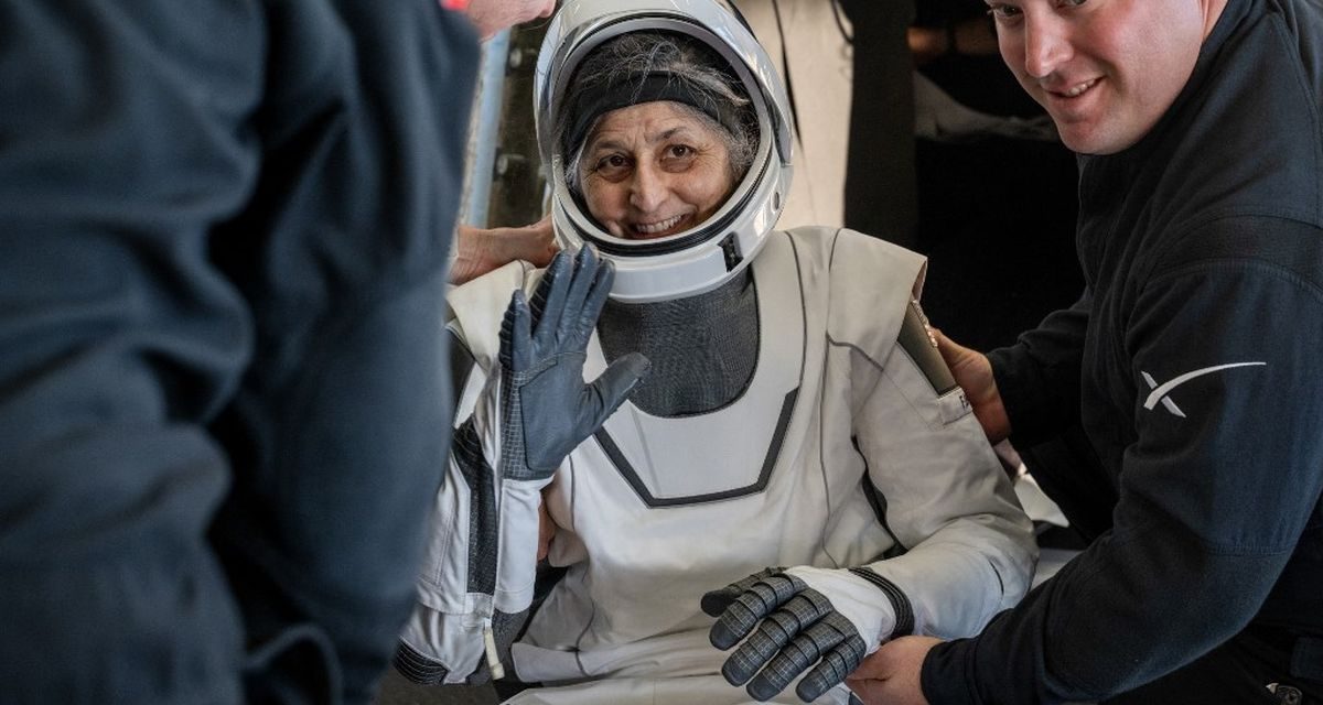 Akhir Sebuah Era: Sunita Williams Pensiun Usai Cetak Rekor 608 Hari di Luar Angkasa