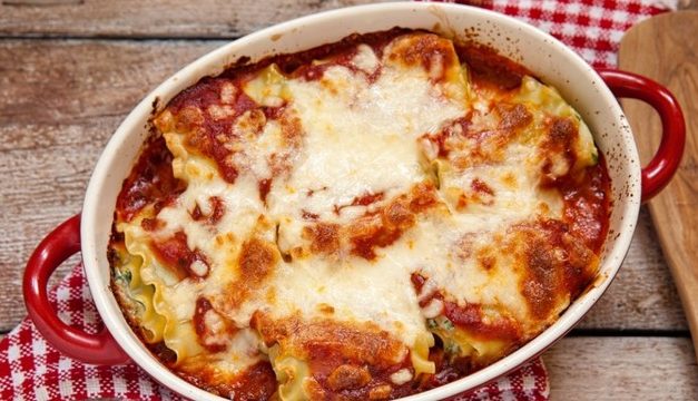 Tak Banyak yang Tahu, Cara Memasak Lasagna Ini Bisa Bikin Makanan Tercemar Logam