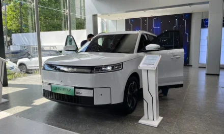 Berani Tahan Harga! Jaecoo J5 EV 2026 Dijual di Bawah Rp 300 Juta