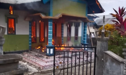 Bentrokan Maut di Maluku Tenggara, Satu Tewas dan Rumah Warga Terbakar