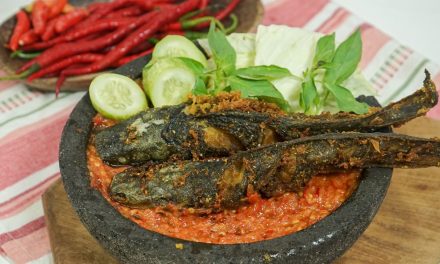 Bikin Nagih! Resep Pecel Lele Lamongan yang Renyah dan Super Gurih