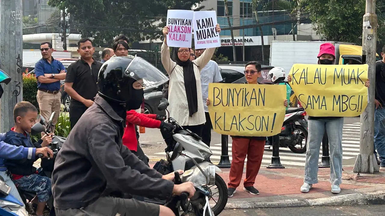Desak Evaluasi
