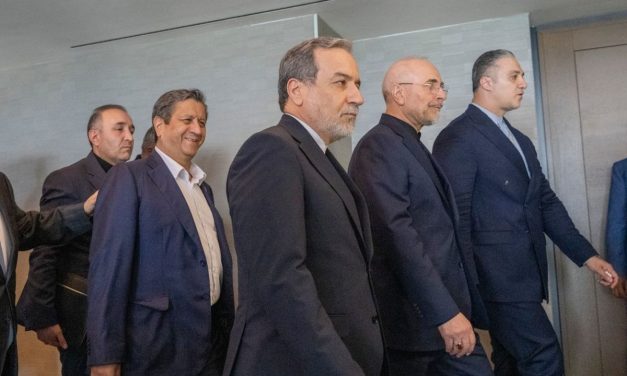 Negosiasi Iran-AS di Swiss Bahas Nuklir dan Selat Hormuz