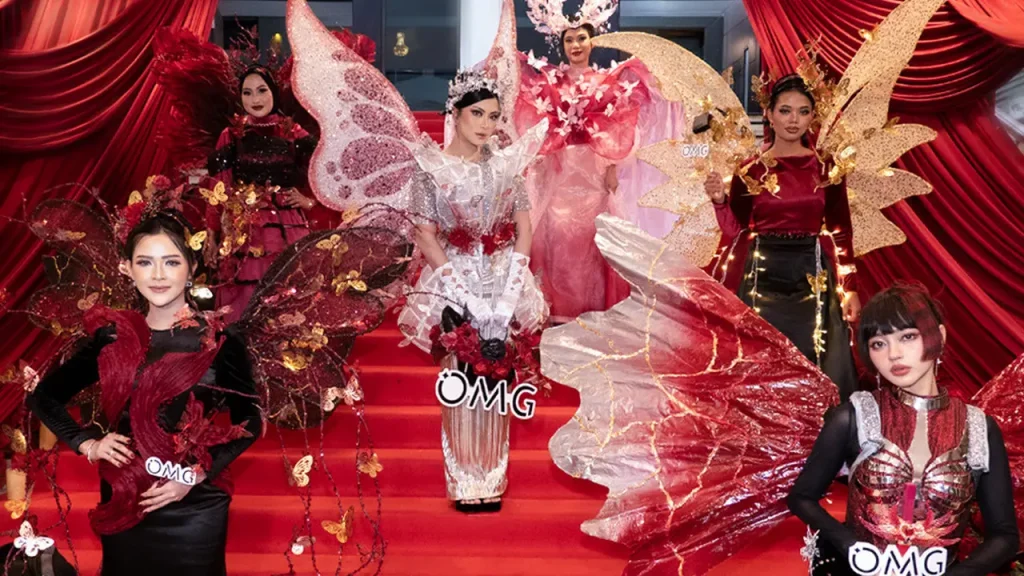 Tampilan girlboss makeup karya OMG di Jember Fashion Carnaval 2026 yang menampilkan riasan berkarakter dengan inspirasi Hollywood dan Arabian untuk merayakan perempuan inspiratif.