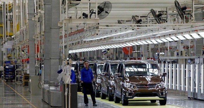 Wuling Kuatkan Posisi di Indonesia Lewat Investasi dan EV Lokal