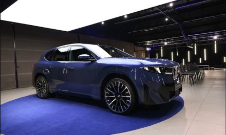 BMW iX3 Terbaru Tampil Canggih dengan Jarak Tempuh 805 Km