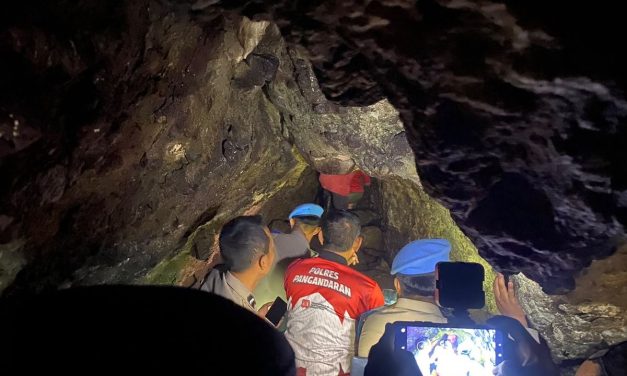 Evakuasi Perempuan dari Goa Lembah Putri Berlangsung Dramatis, Polisi Selidiki Dugaan Kaitan dengan Bayi Terlantar