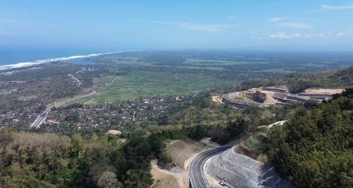 Judul Berita: JJLS Kelok 23 Gunungkidul-Bantul Segera Dibuka, Permudah Akses Wisata Pantai Selatan