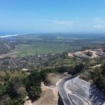 Judul Berita: JJLS Kelok 23 Gunungkidul-Bantul Segera Dibuka, Permudah Akses Wisata Pantai Selatan