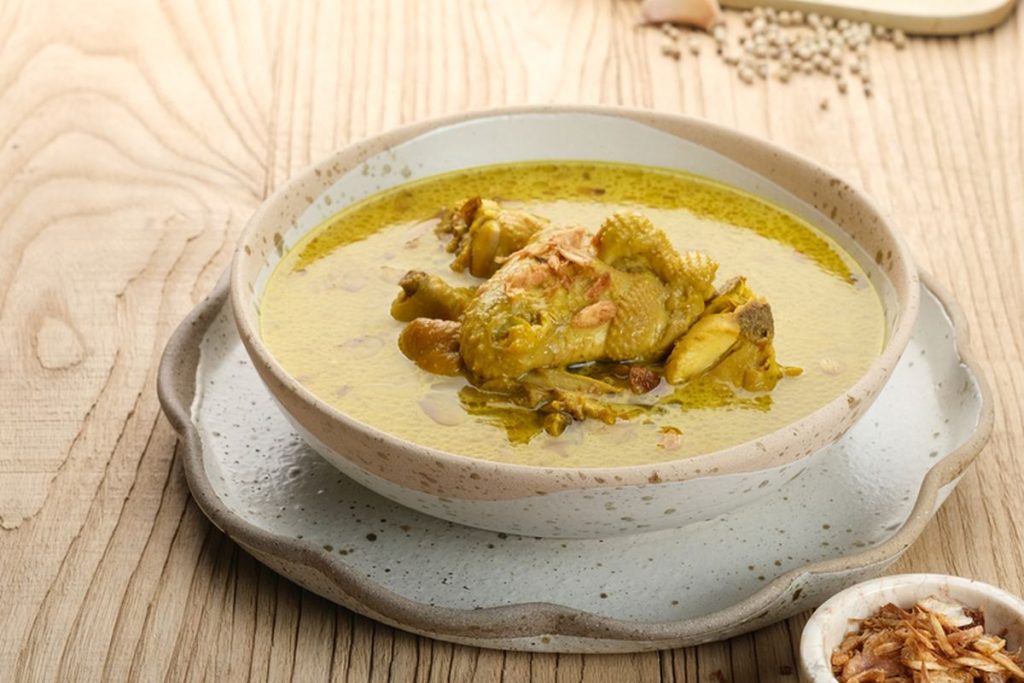 Hati ampela ayam bumbu opor kuning
