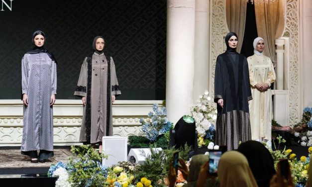 Benang Jarum Hadirkan Monogram Abaya Collection